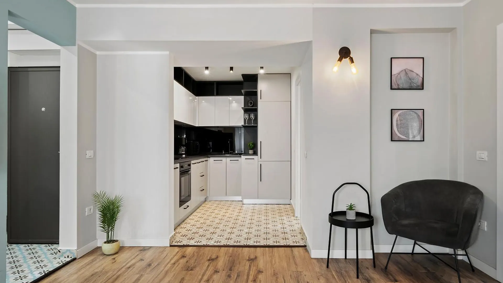 Fantastic Apartament In Magheru Bucharest Apartment